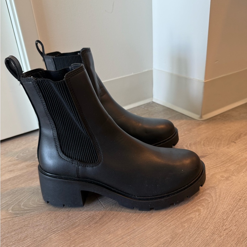 Steve Madden Iowa black leather boots